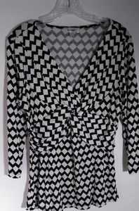 Dress barn Black and white Top